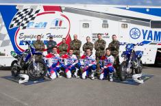 20160329_tnim_171_001_024_toute-equipe-eeat.jpg