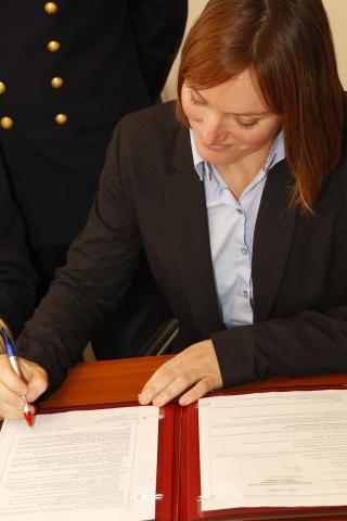 20141107_signature_contrat_shnd_5.jpg