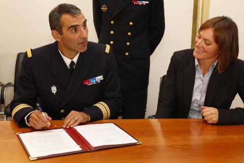 20141107_signature_contrat_shnd_6.jpg