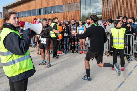 20171126_ekiden_au_cnsd_b439.jpg