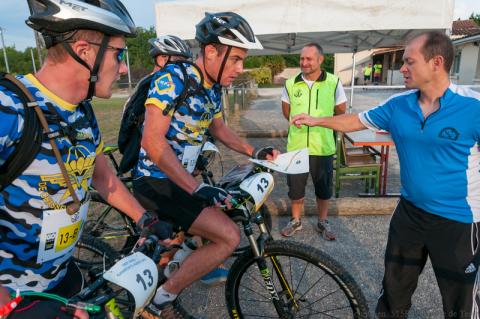 2018_t515rt_065_m_001raid-6.jpg