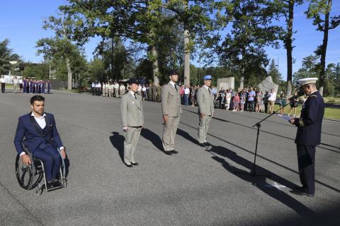 2019_cnsd_128_m_001_9449.jpg