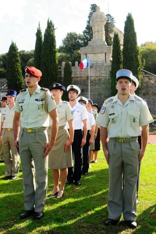 bapteme_de_la_68e_promotion_des_moniteurs_stagiaires_epms_5_oct_2013cbch_idrac-v_eis_117.jpg