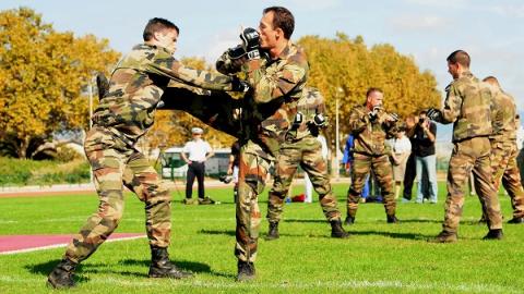 bapteme_de_la_68e_promotion_des_moniteurs_stagiaires_epms_5_oct_2013cbch_idrac-v_eis_162.jpg