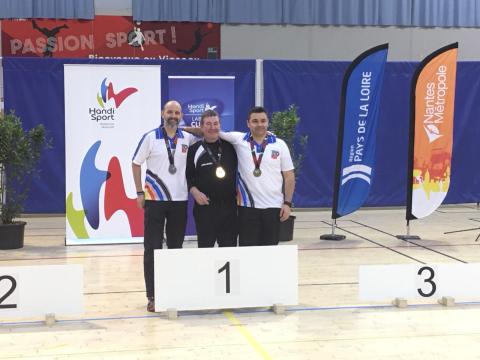 podium_championnat_de_france_ffh_federal_homme_arc_classique.jpg