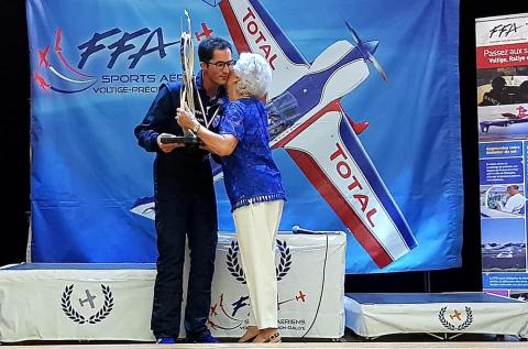 remise_trophee_jean-michel_delorme.jpg